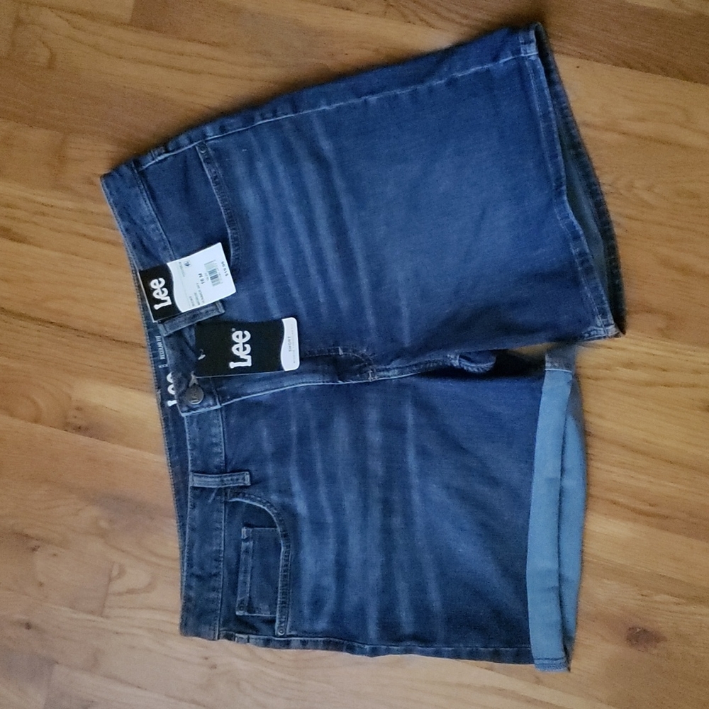 Lee Shorts